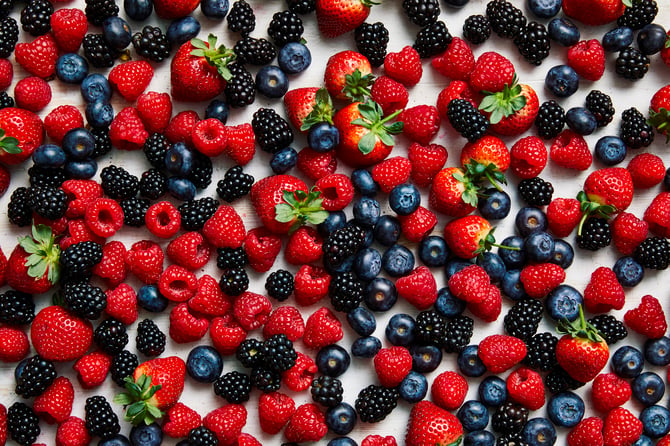 Produce_LR_Mixed Berries_Strawberries_Blueberries_Raspberries_Blackberries_Styled_2019_1